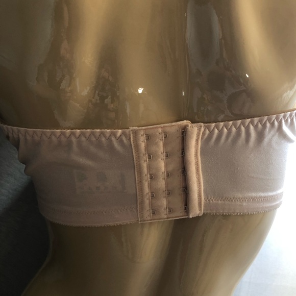 42 B/C/D Glamorise wireless bandeau style 1800 bra - Picture 7 of 16